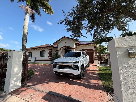 2nd image of 14480 SW 292nd St