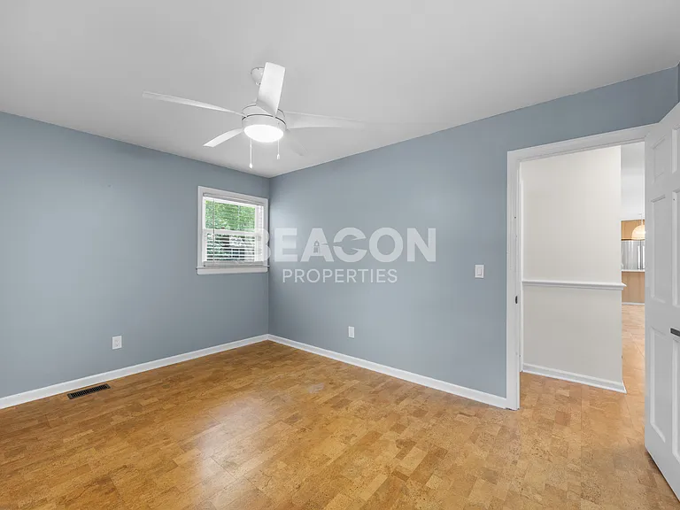 406 W Blackbeard Rd — Photo 40