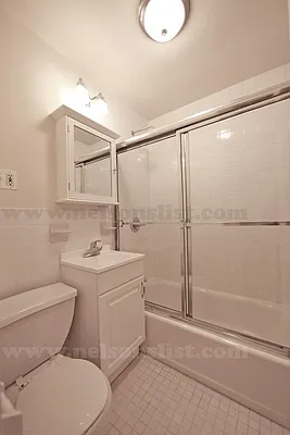 Rented by R New York | media 11