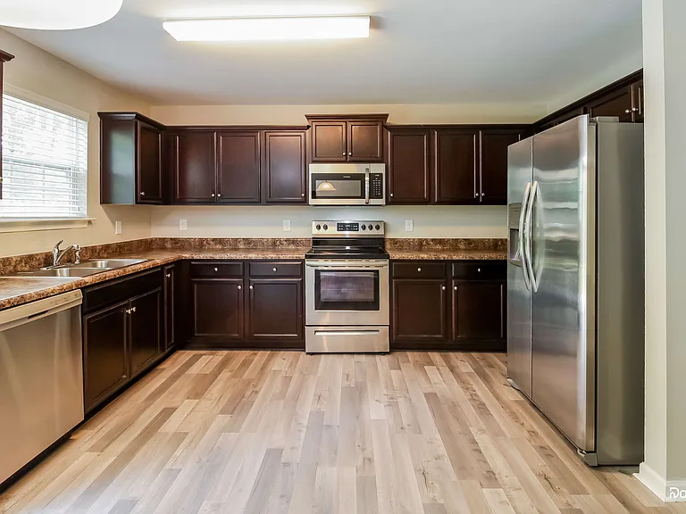 4516 Jersey St — Photo 3