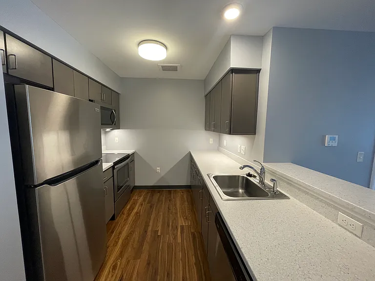 The Ridge at Eastern Trails Apartments — Photo 26