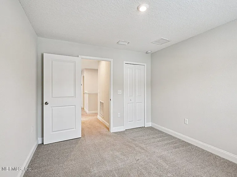 13019 Holsinger Blvd — Photo 39