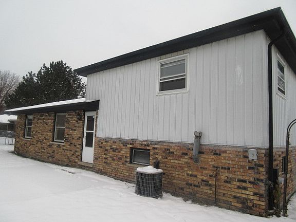2nd image of 641 Thornwood Dr