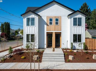 5807 NE Everett St #2, Portland, OR 97213