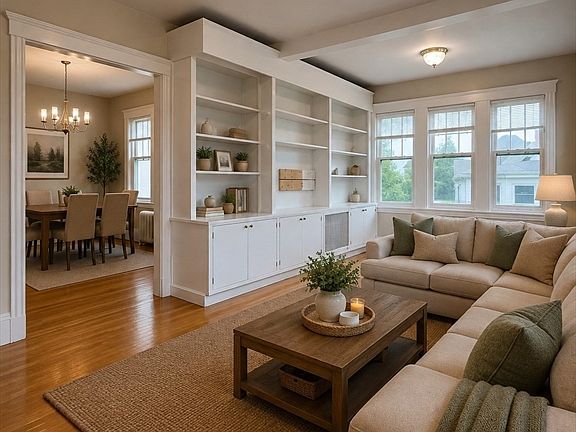 5th image of 17 Temple Ave #2
