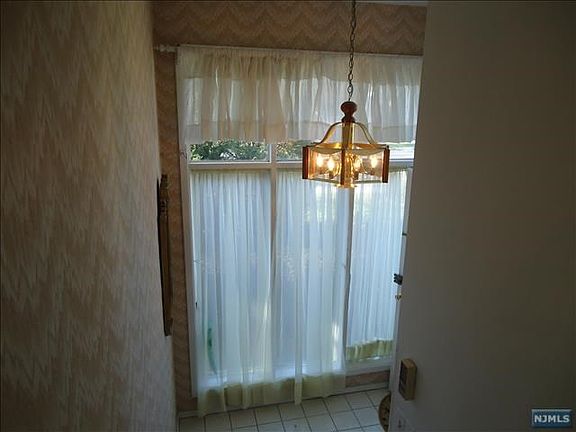 3rd image of 641 Westwood Ave