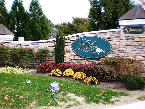 Entrance to The Links of Avalon