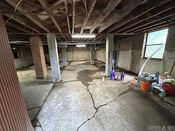5th image of 330 Agee Ave NW