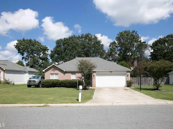 116 Castle Pines Dr, Bonaire, GA 31005