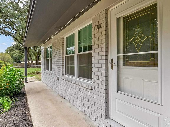 2nd image of 5521 Ormond Rd