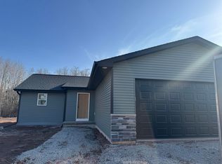 1003 E Sunnyview Rd, Oshkosh, WI 54901