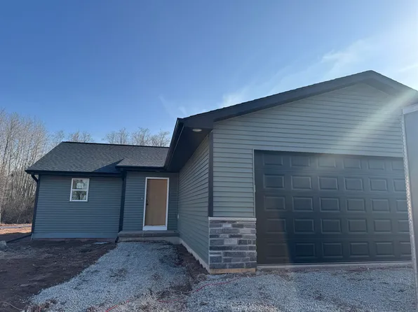 1003 E Sunnyview Rd, Oshkosh, WI 54901