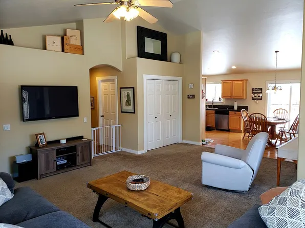 941 Winter Fox Ln, Hailey, ID 83333