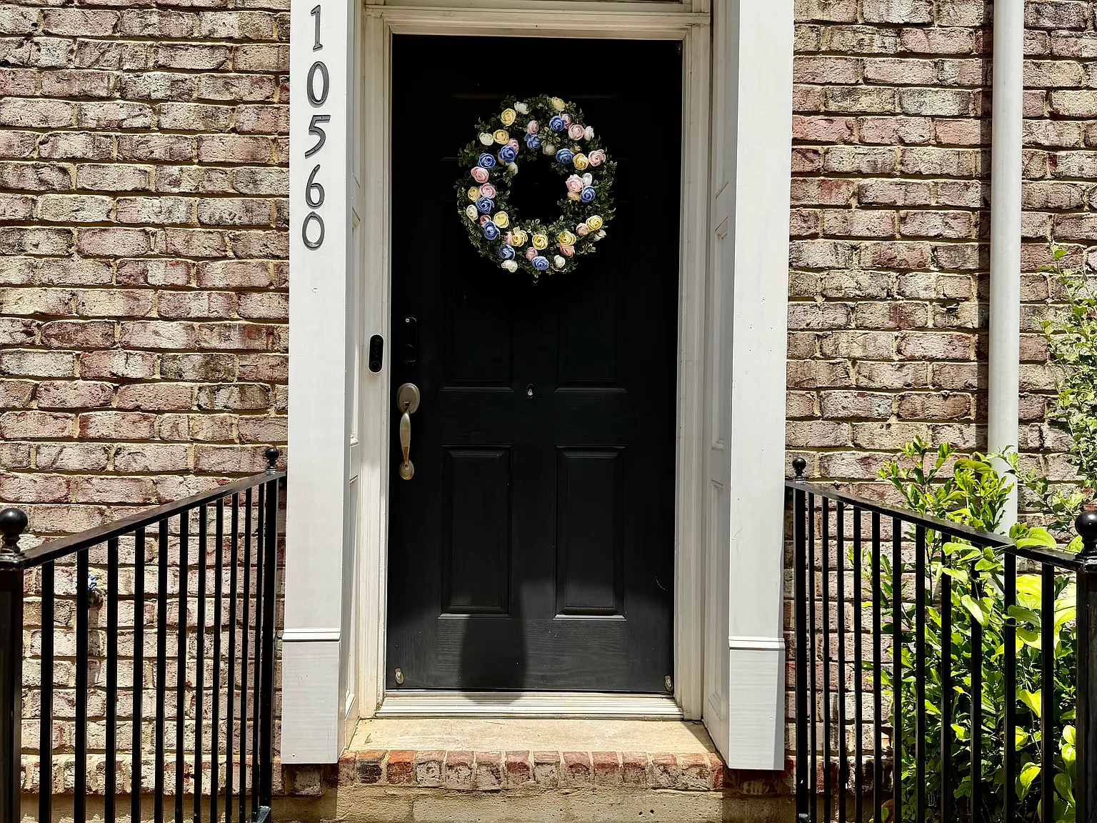 3 bed, 2.5 bath, 1365 sqft, $1,875 — Photo 2