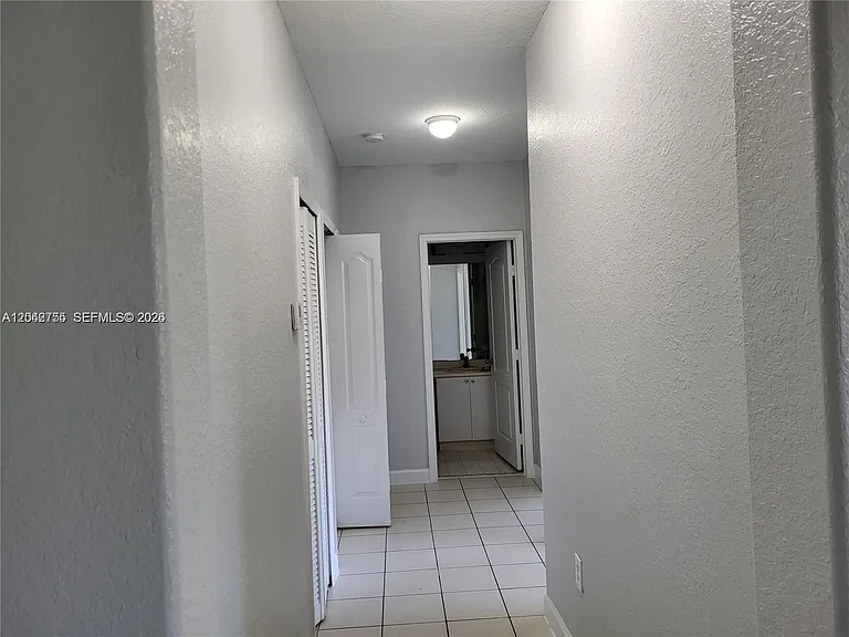 1543 SE 25th St #207 — Photo 10
