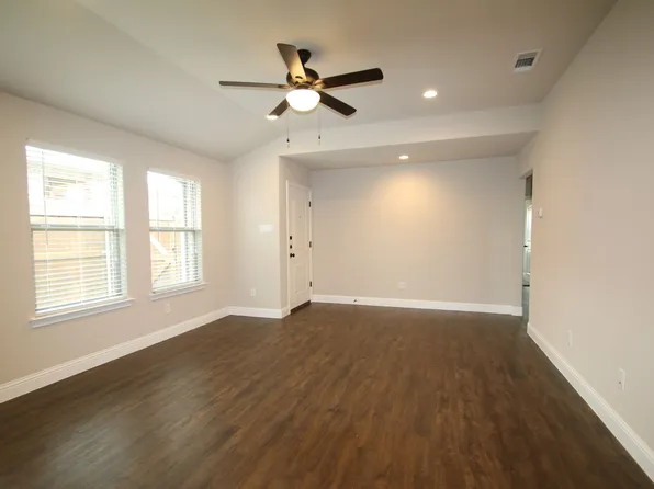 1324-1328 White Sand Dr