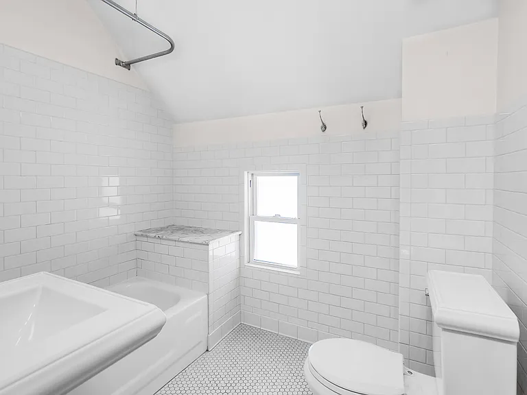 4302 Colfax Ave S — Photo 12