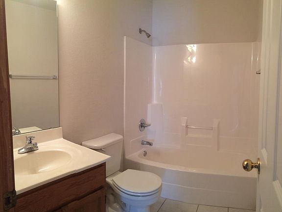 5th image of 4027 Chesapeake Dr
