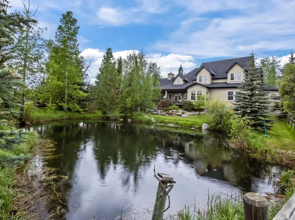 162052 Priddis Valley Rd W, Foothills County, AB T0L 1W2