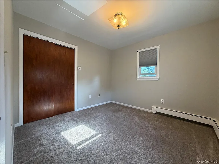 1390 Kings Hwy — Photo 20