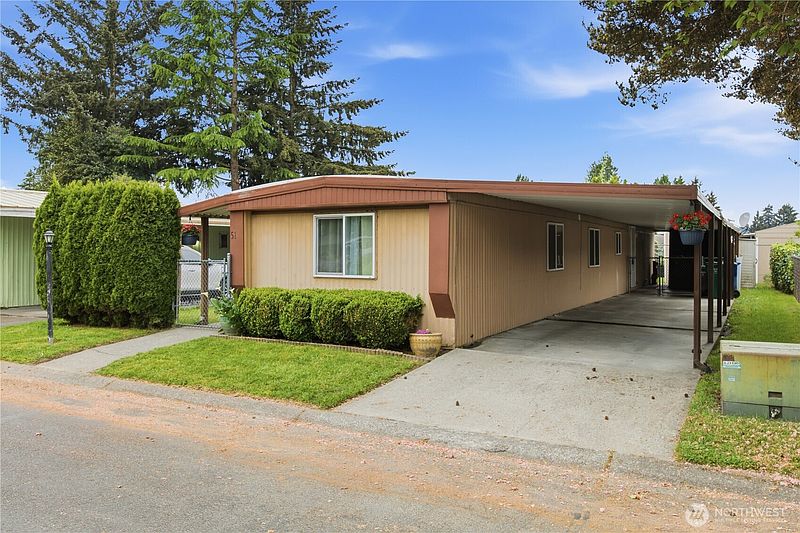 2nd image of 725 37th Street SE #51