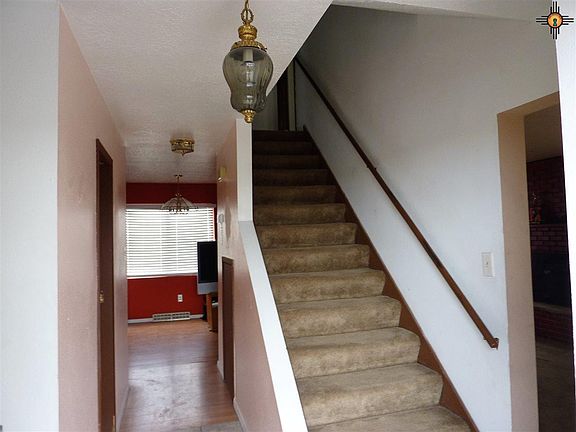 5th image of 327 Washington Ave