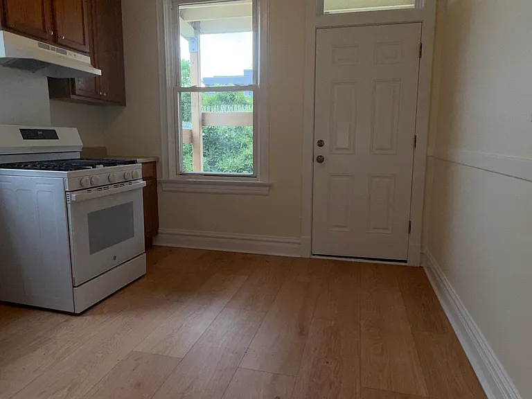 4511 N Greenview Ave #2 — Photo 23