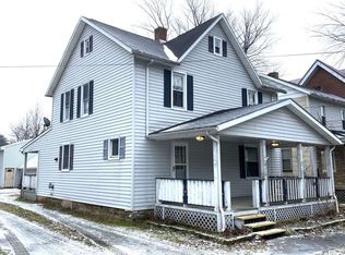 611 Center St, Garrett, PA 15542