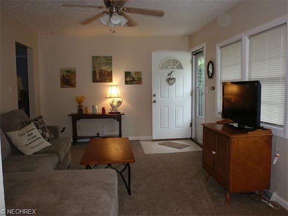 3rd image of 4331 Belle Ave