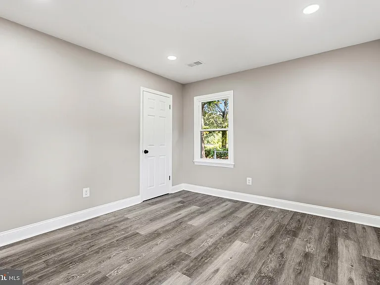 2608 Holly Dr — Photo 12