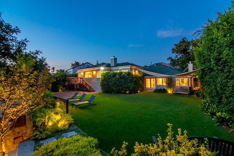 1st image of 3283 Bennett Dr.