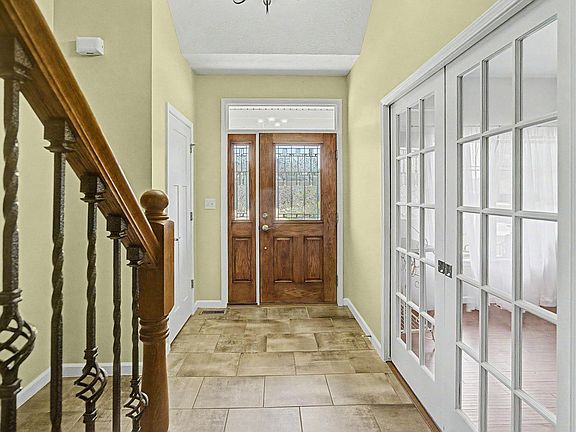 3rd image of 4756 Little Pine Dr