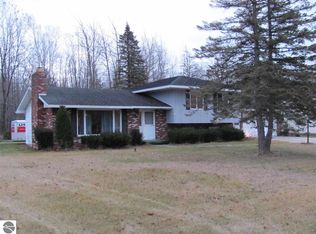 574 Janet St, East Tawas, MI 48730