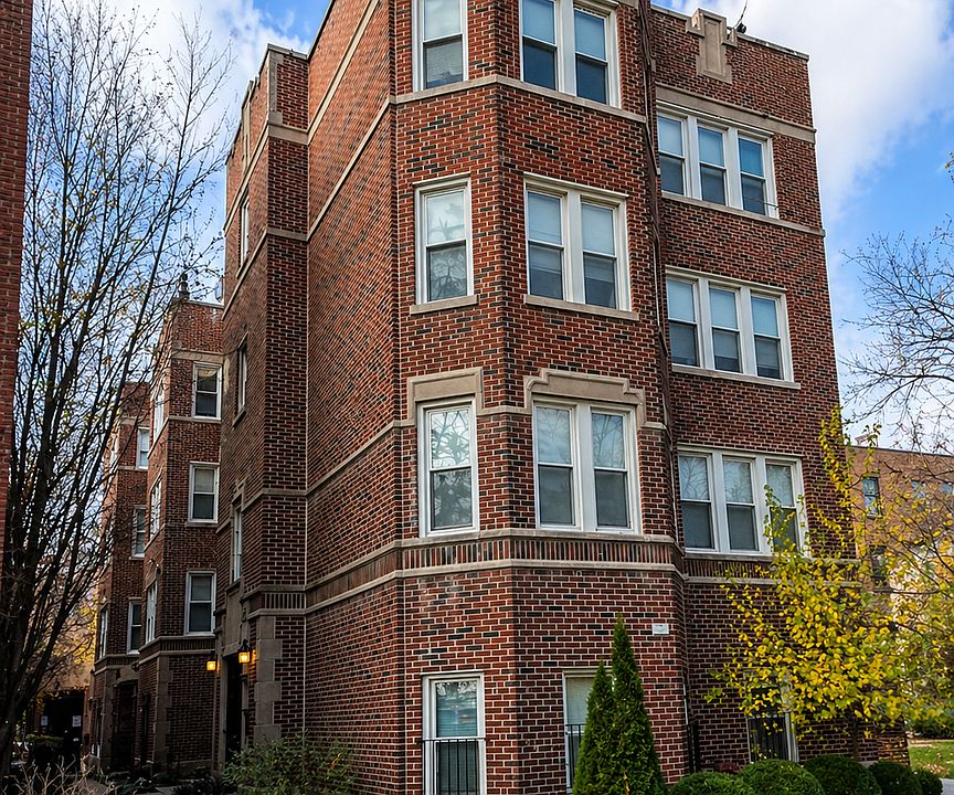 1st image of 6442 N Hamilton Ave #44