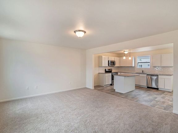 3rd image of 6217 Clubhouse Way
