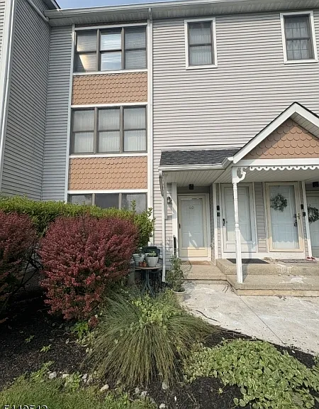 60 Heritage Ln — Photo 19