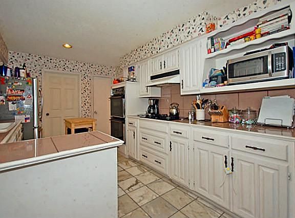5th image of 3117 Bandolino Ln