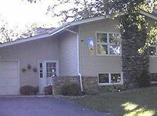 2432 E Lake Shore Dr, Crown Point, IN 46307