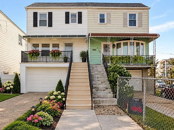 541 Beach 72nd St, Arverne, NY 11692