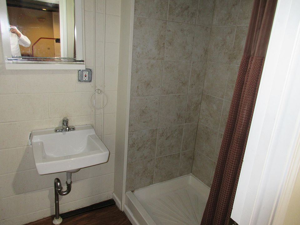 175 Clinton River Dr, photo 16