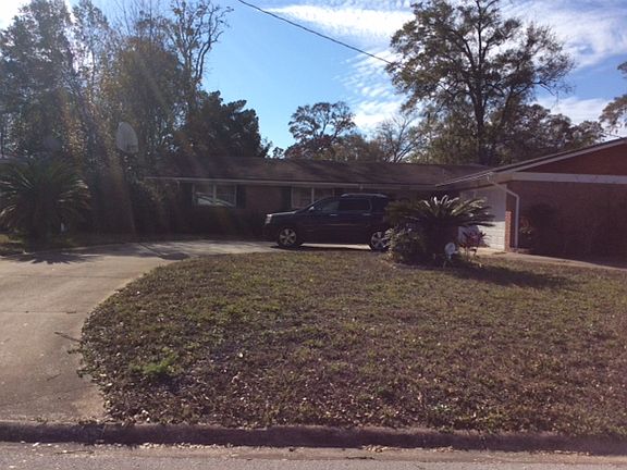 4th image of 1506 Grandview Dr