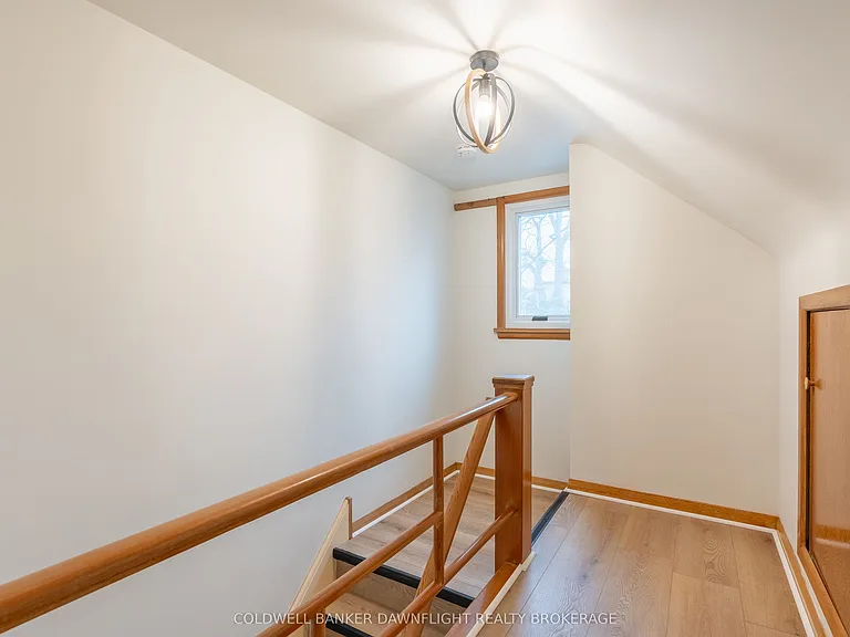 394 William St — Photo 14