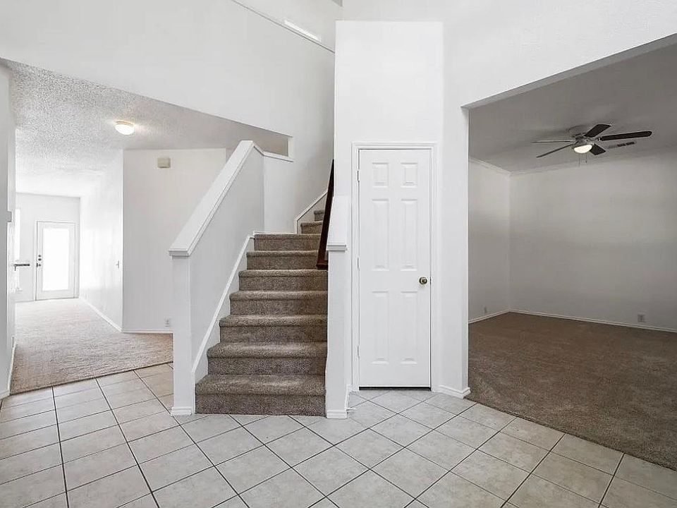 1st image of 11378 Clover Knoll Dr