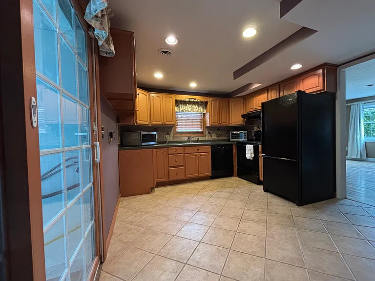 11-15 Marie Ln — Photo 6