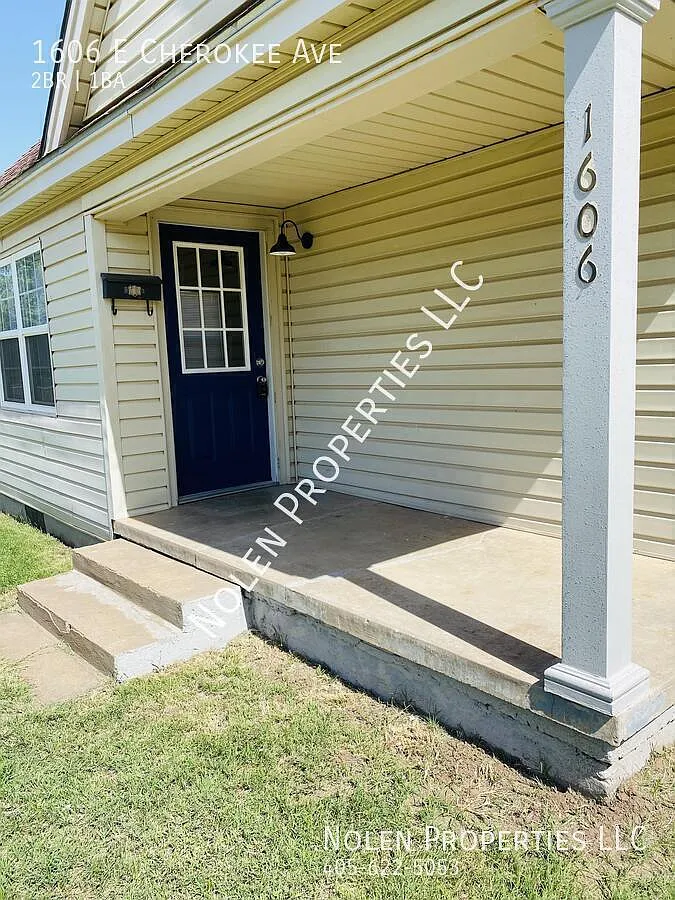 2 bed, 1.0 bath, 828 sqft, $825 — Photo 3