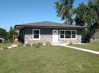 705 Juniper St, Wakefield, KS 67487