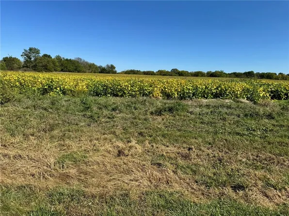 Lone Star Rd, Paola, KS 66071