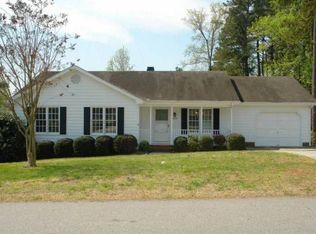 3317 Castlegate Dr, Raleigh, NC 27616