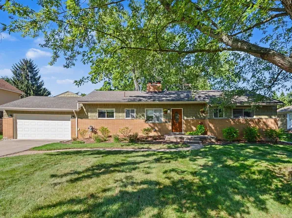 36157 Capper Dr, Clinton Township, MI 48035