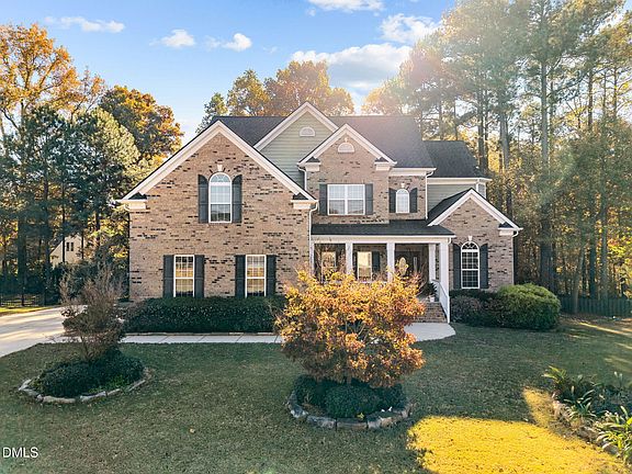 2nd image of 116 Vintage Hill Cir